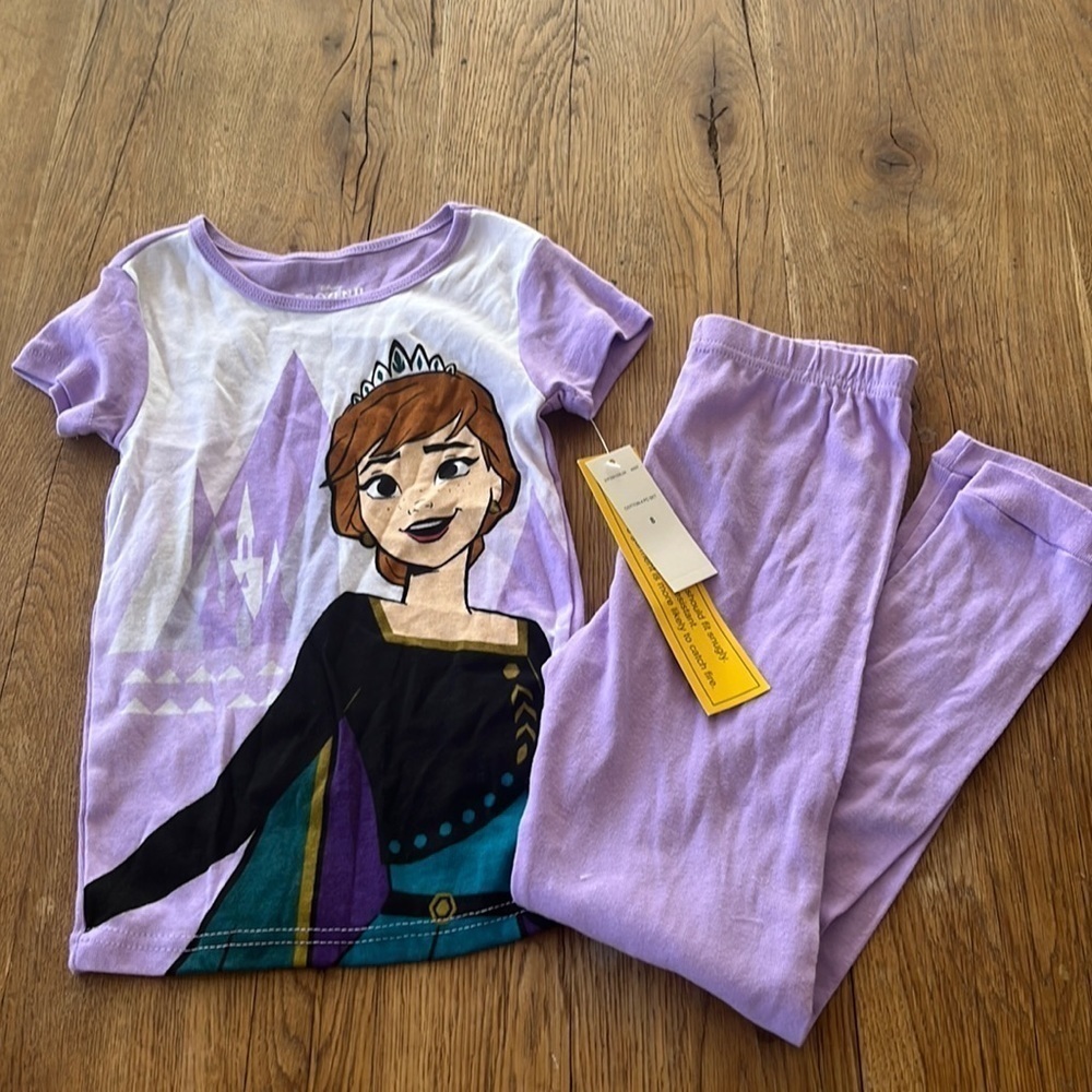 Disney Frozen II  2-PC PJ Set Elsa New with tags